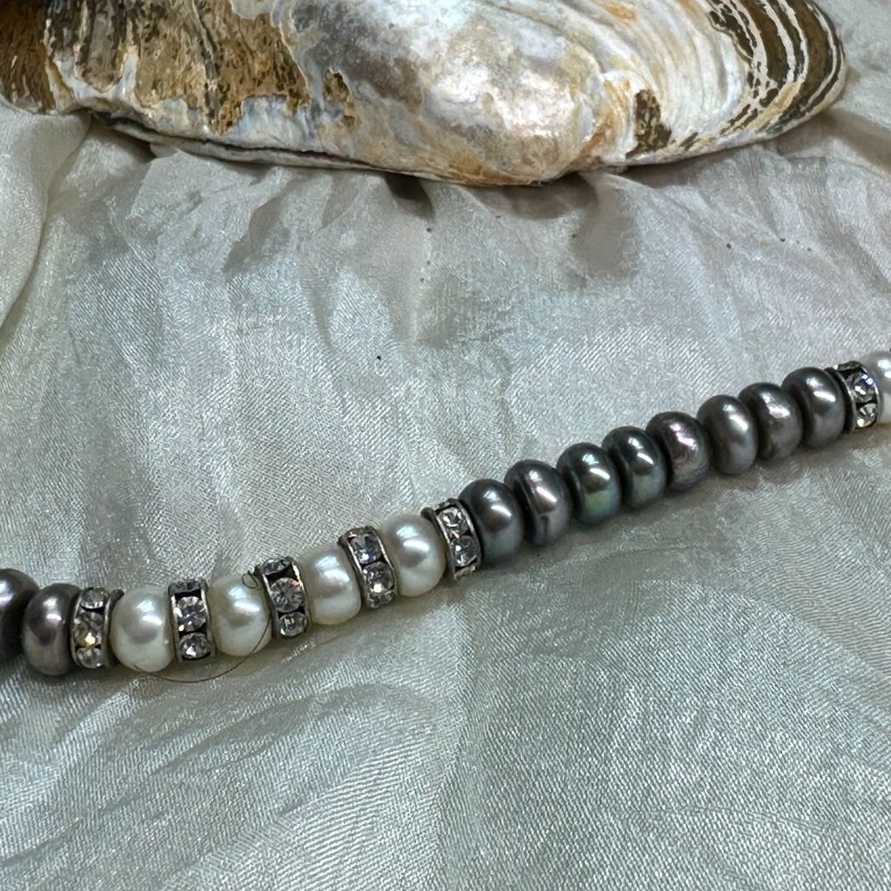 Grey Pearl Necklace - Picture 5 of 5